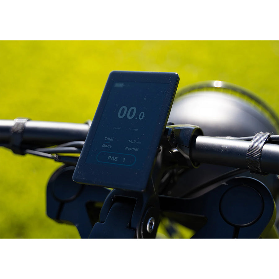 Display showing bike status on a sunny day